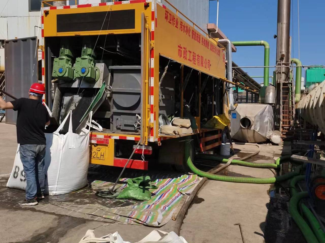 武夷山淤泥压干处理